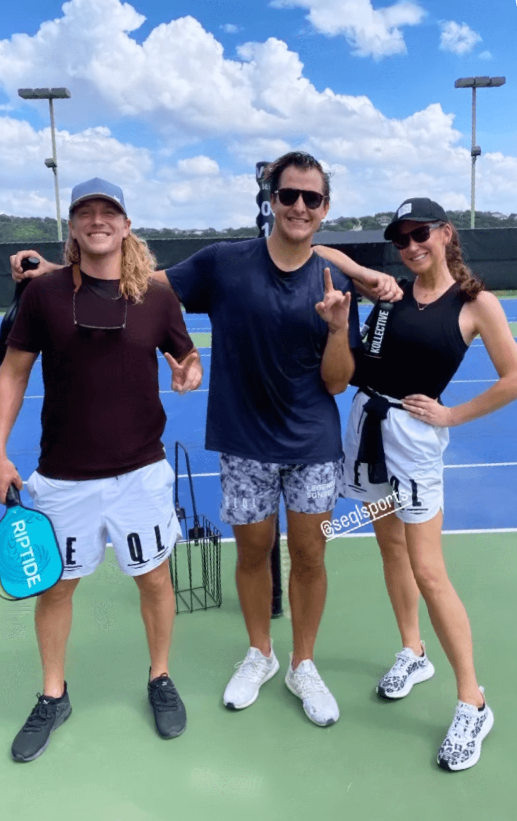 Pickleball and lunch with Karena and Bobby + SEQL